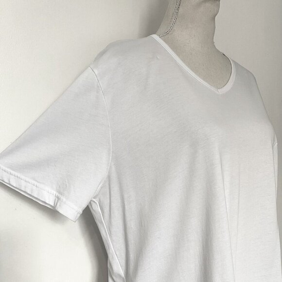 NWOT EMPORIO ARMANI UNDERWEAR MEN'S BASIC V-NECK T-SHIRT IN WHITE - L - Picture 4 of 8